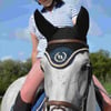 BACK ON TRACK Bonnet Night Collection pour cheval - Plusieurs coloris disponibles