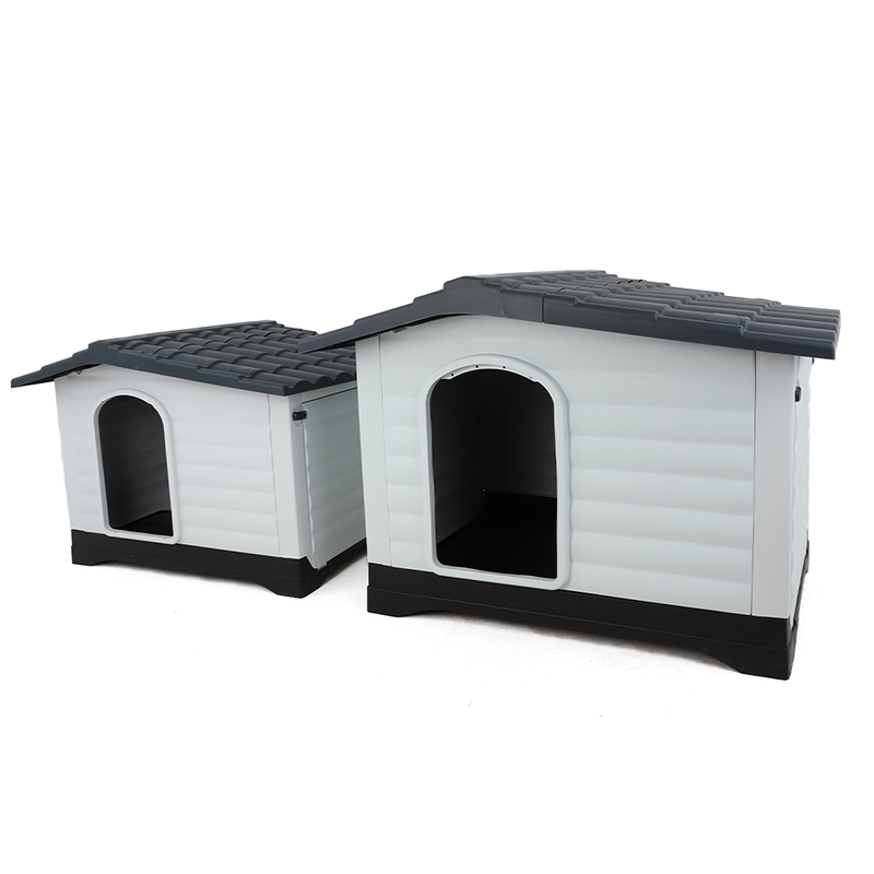 Caseta de plástico para perros con terraza