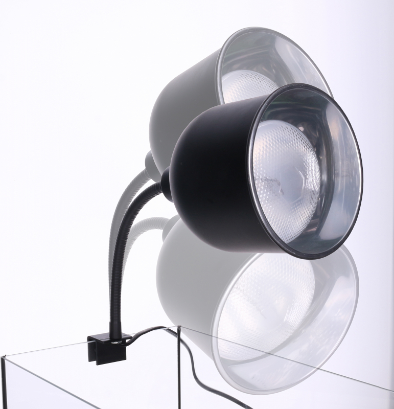 Lampenfassung mit multidirektionalem Reflektor für Terrarium Aquavie Terra Lamp
