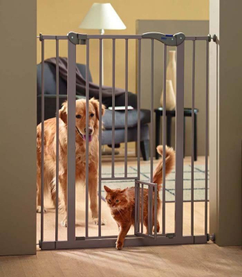 Barrière de porte pour chien - hauteur 107 cm. Trappe, chatière et