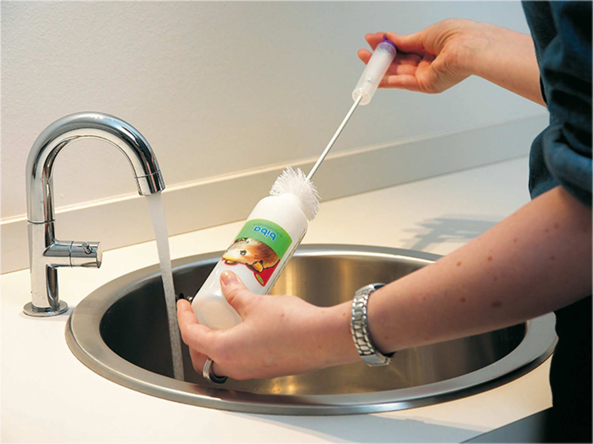 Reingungsbürste für kleine Wasserspender