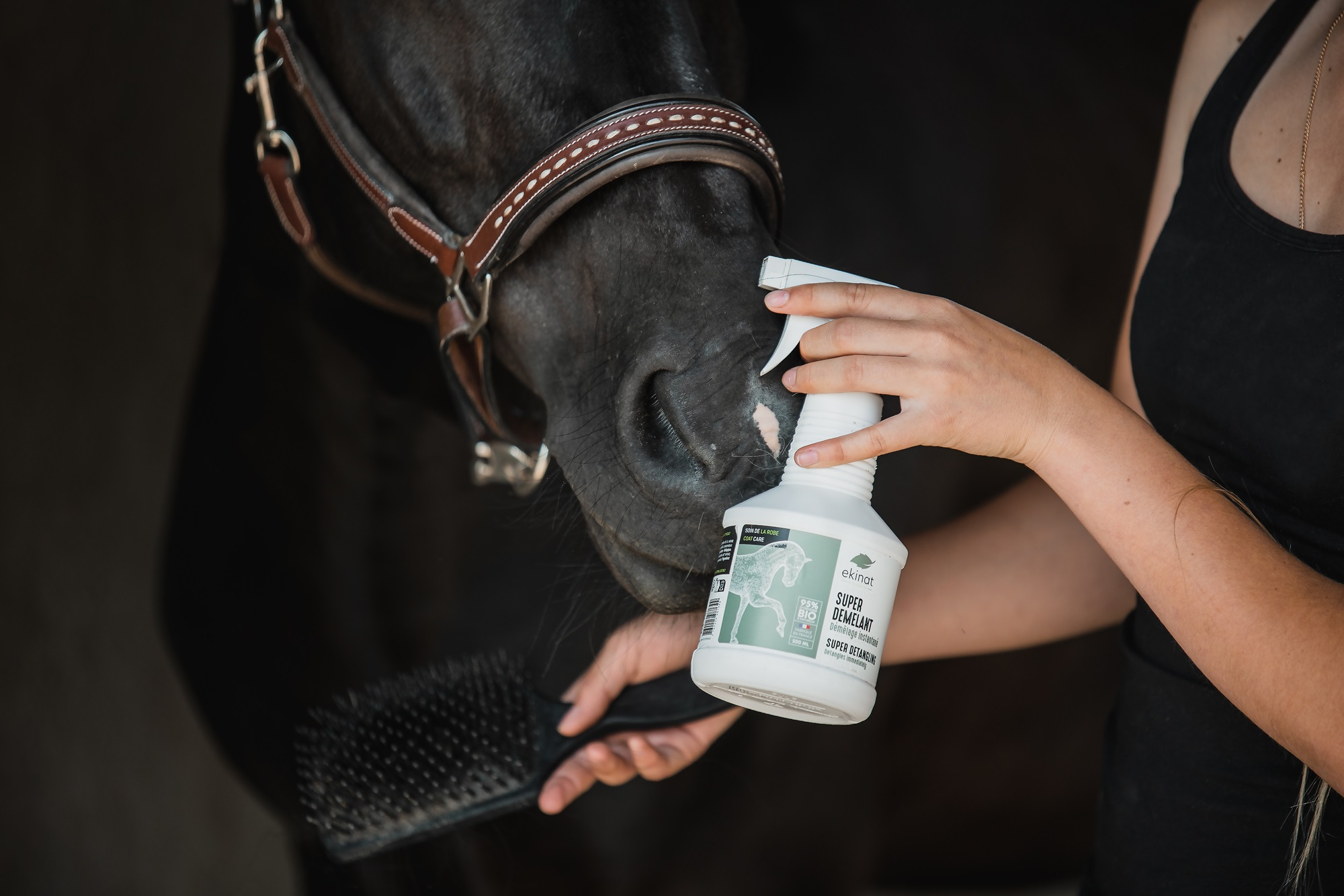 EKINAT Super desenredante para caballos