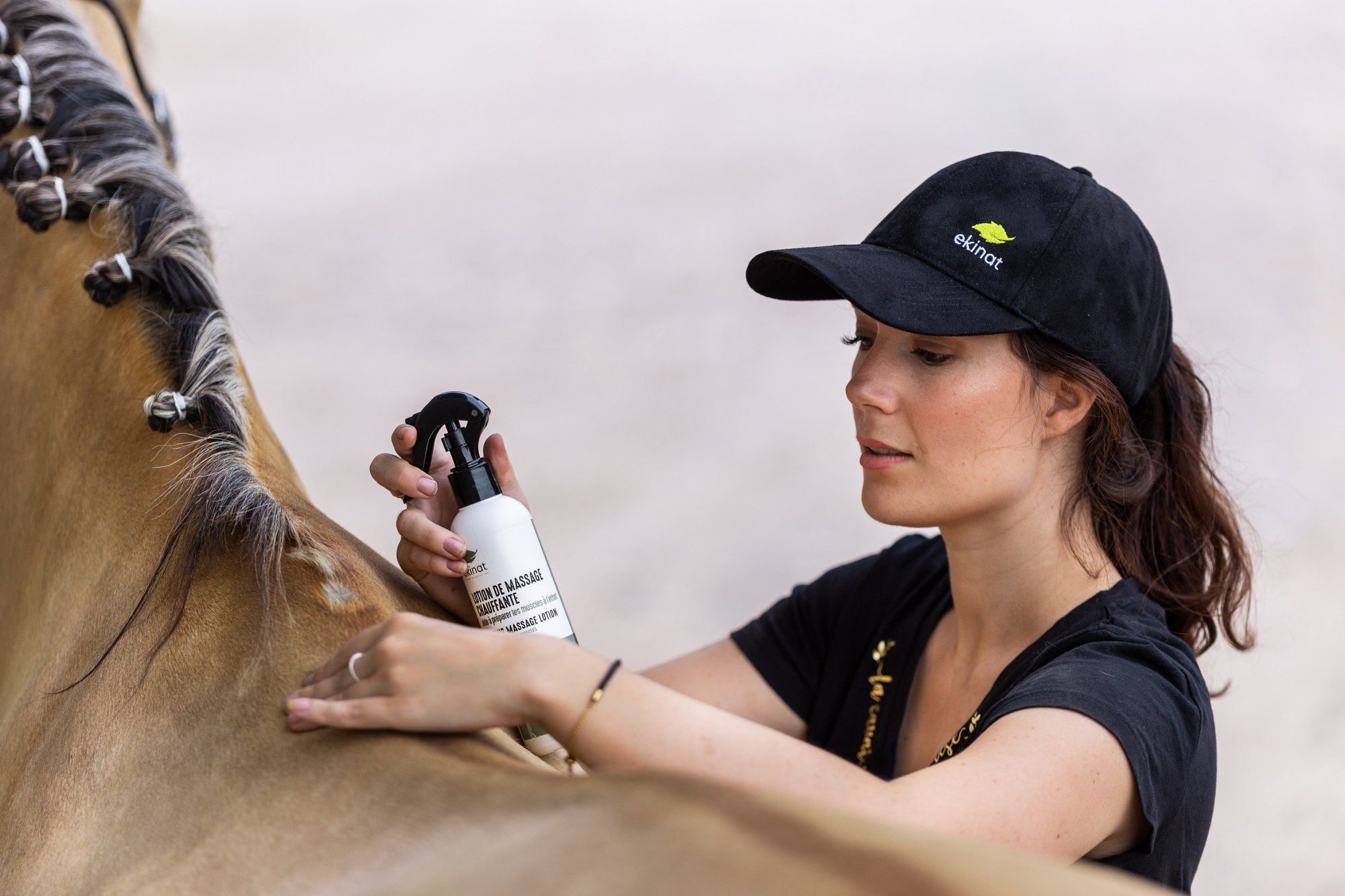 EKINAT Loção de massagem aquecedora para cavalos