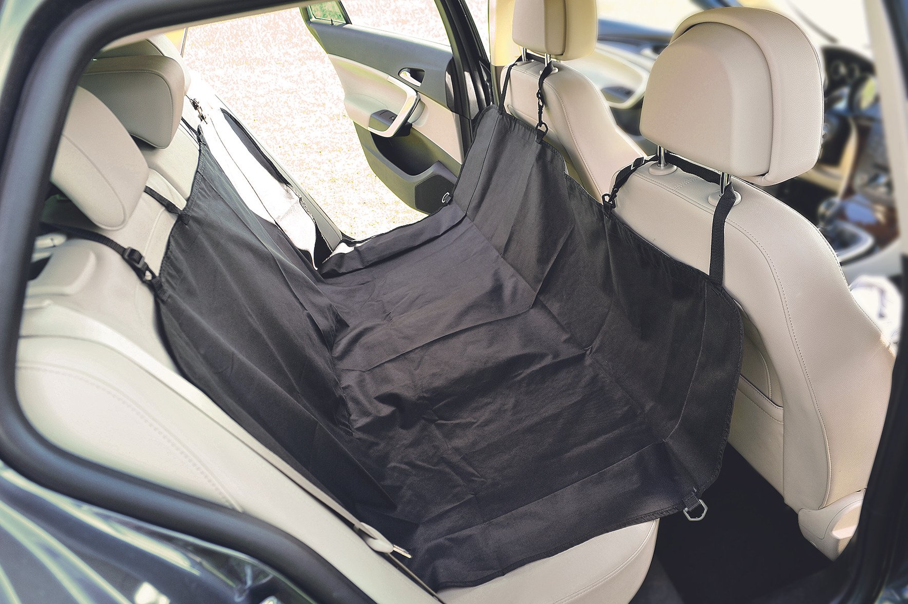 Manta de protección autoajustable para asiento de coche