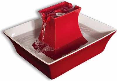 Fontaine Drinkwell Pagoda rouge ou gris pour chien et chat