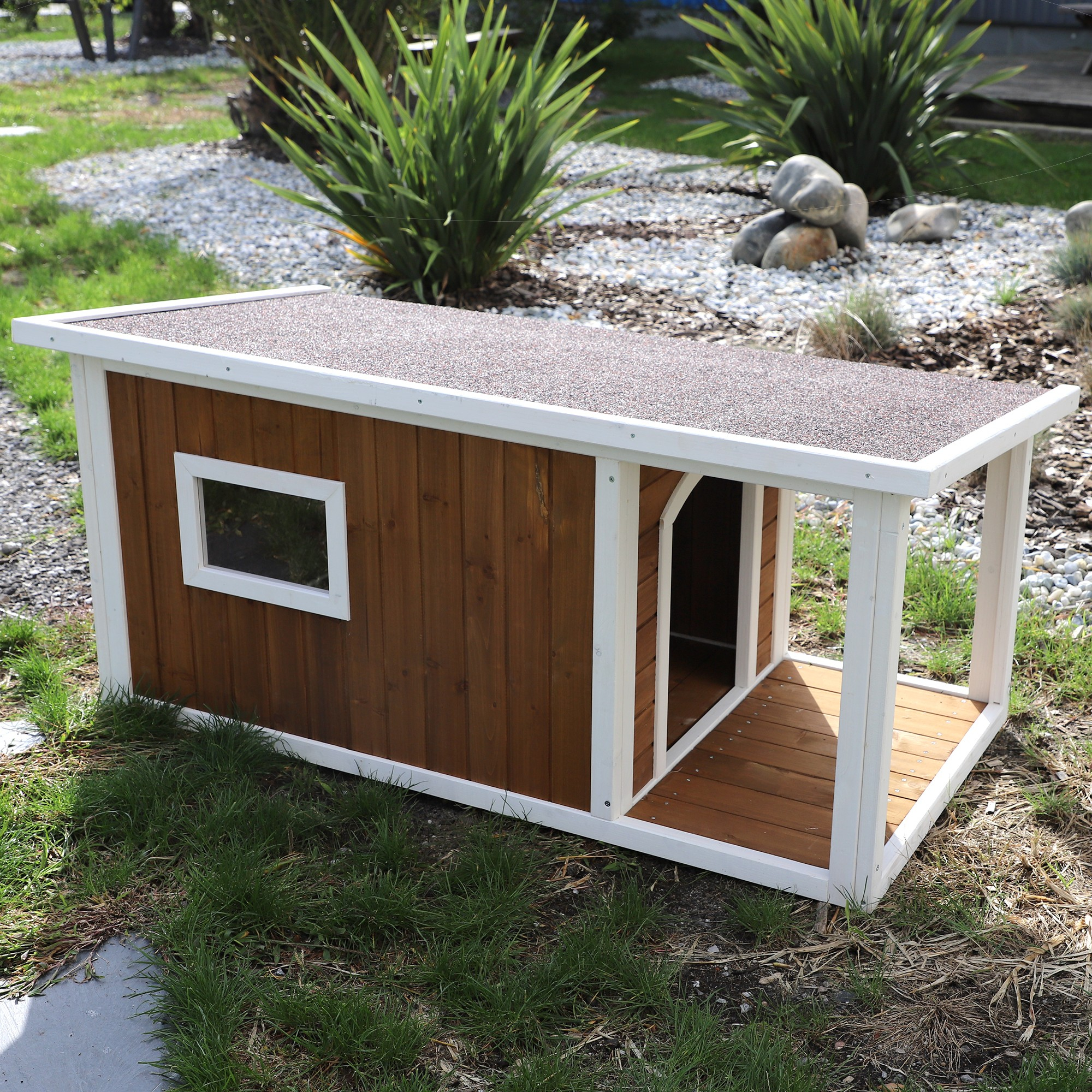 Casota para cão com telhado plano e varanda Zolia Nordic - 3 tamanhos disponíveis