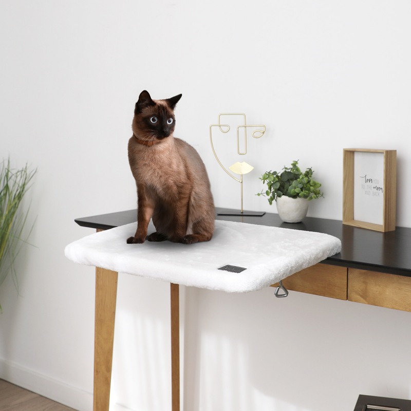 Plateforme hamac pour chat pour rebord de fenêtre/table en peluche Zolia Chill Cat - 2 coloris